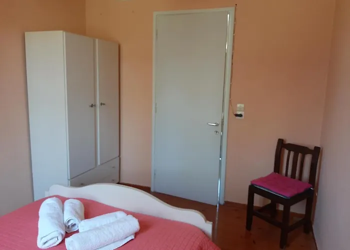 Giorgos House