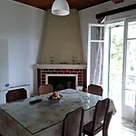 Semesterbostad Giorgos House *