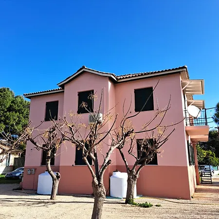 Giorgos House *