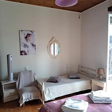 Giorgos House בית נופש *