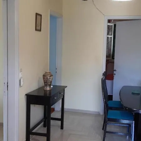 Giorgos House *
